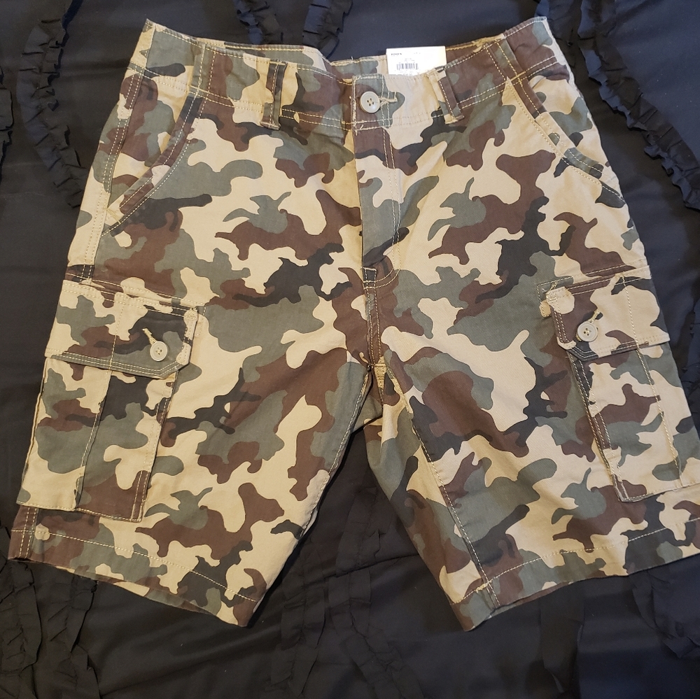 Men's Camo Cargo Shorts Size 32